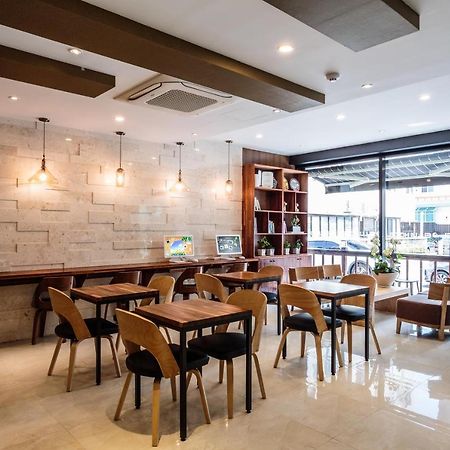 Ellui Hotel Чеджудо Экстерьер фото