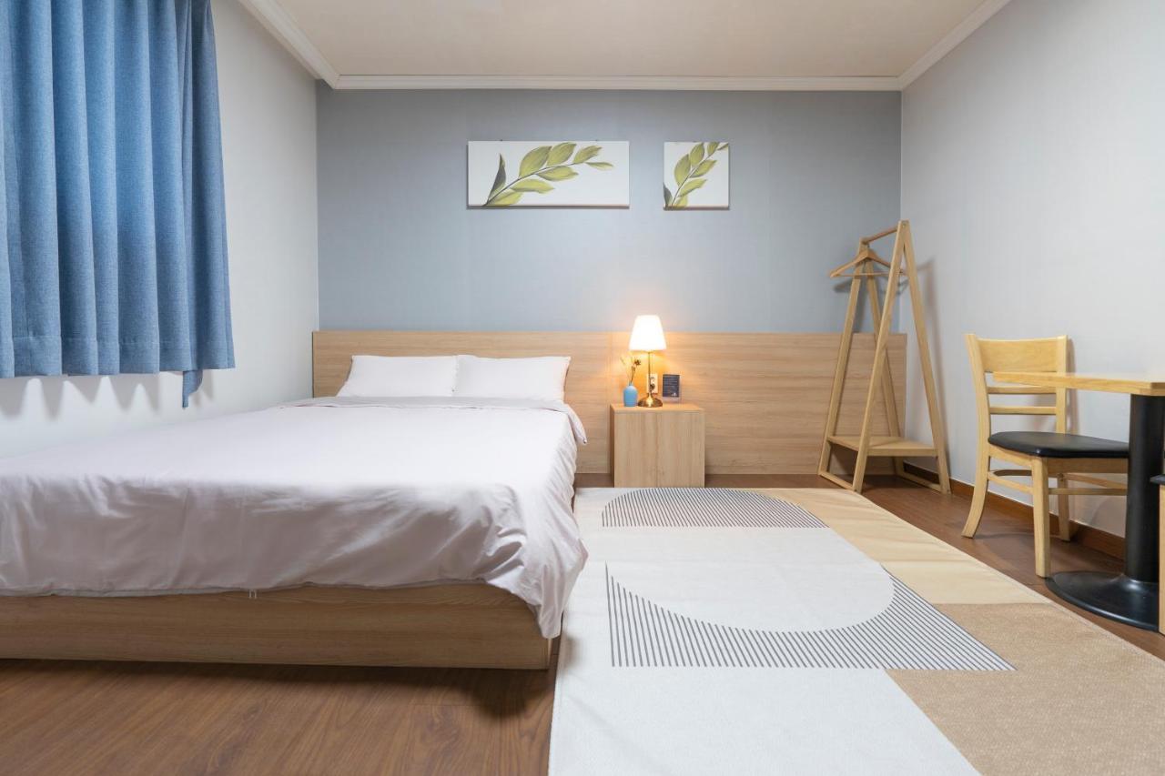 Ellui Hotel Чеджудо Экстерьер фото